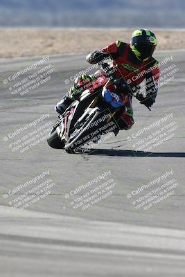 media/Jan-15-2026-Racers Edge (Thu) [[dfebeb70ab]]/3-B Group/Session 1 (Turns 9 and 8)/